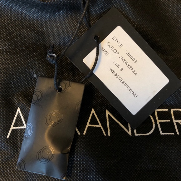 Justin Alexander A-line Wedding Dress Ivory/Nude,Tag Size 8/Street Size 4,#88003 - Picture 14 of 16